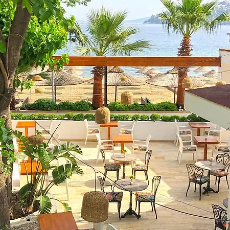 Butikhan Hotel 3*