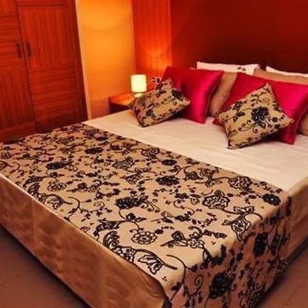 Hotel Butikhan 3*