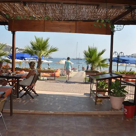 Hotel Butikhan 3*