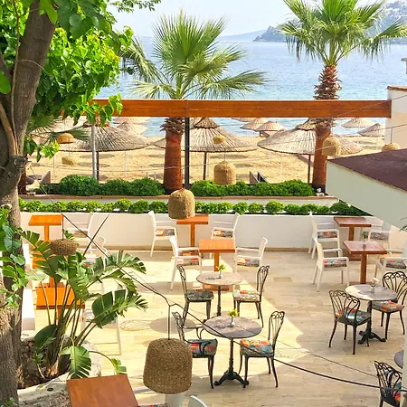 Butikhan Hotel 3*