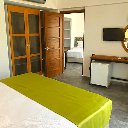 Butikhan Hotel 3*