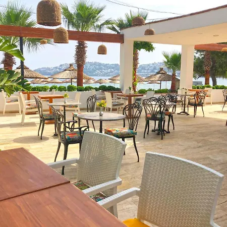 Hotel Butikhan 3*